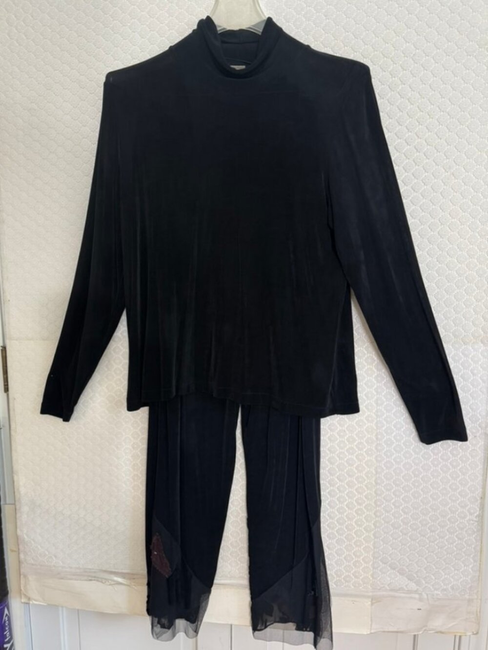 Vtg AHNI Black 2 Piece Stretch Pant Suit Set Mock Neck Top & Design Pants Sz.M/L